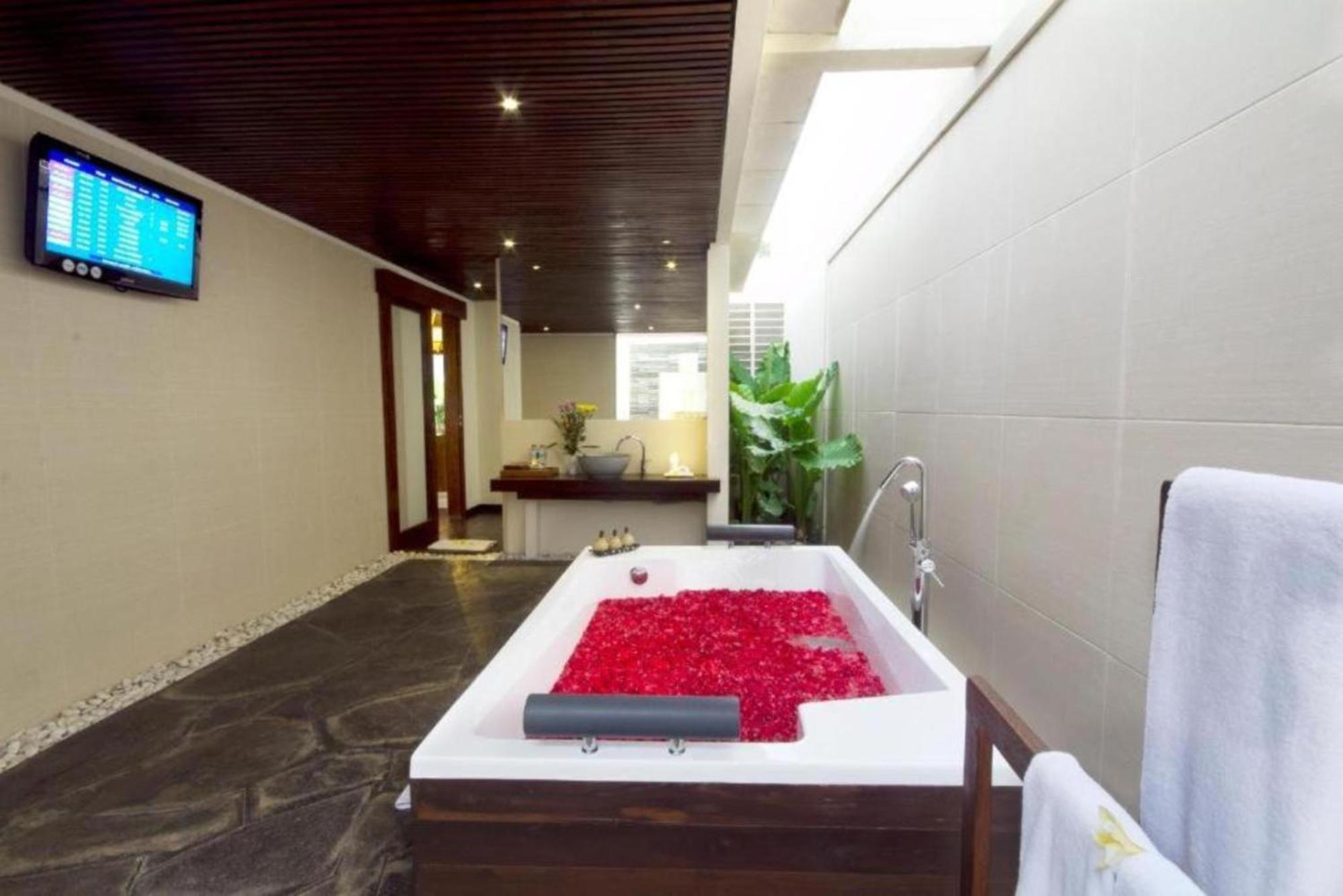 Avery Le Nixsun Villas Uluwatu By Waringin Hospitality Free Gym Access Luaran gambar
